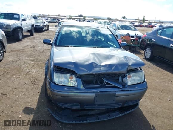 ✅ 2003 Volkswagen Jetta GL • VIN: 3VWRP69M53M177816 • Lot: 43751290. Wystawiony na IAAI z przebiegiem 93 460 mil. Bezpłatny archiwum sprzedaży aukcyjnych z USA i szczegółowy raport historii pojazdu na DreamBid. Zdjęcie 6.