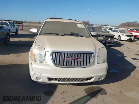 ✅ 2010 GMC Yukon XL Denali • VIN: 1GKUKMEF7AR280212 • Lot: 43642221. Listed on IAAI with 314,758 mi. Free auction sales archive from the USA and detailed vehicle history report at DreamBid. Image 6.