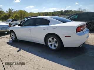 2012 Dodge Charger SE z VIN 2C3CDXBGXCH126195, wystawiony jako Copart lot #86212135 z przebiegiem 151 339 mil mil oraz Nie do naprawy • Non repairable. Historia ofert i sprzedaży dostępna na DreamBid. Obrazek 2.