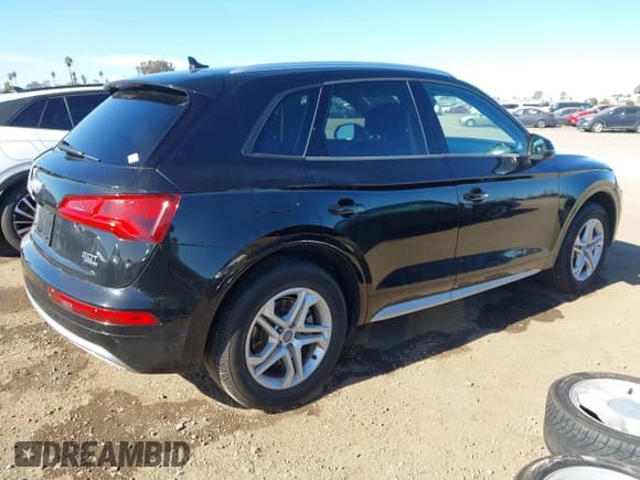 ✅ 2018 Audi Q5 Premium • VIN: WA1ANAFY0J2134970 • Lot: 43868690. Listed on IAAI with 94,506 mi. Free auction sales archive from the USA and detailed vehicle history report at DreamBid. Image 4.