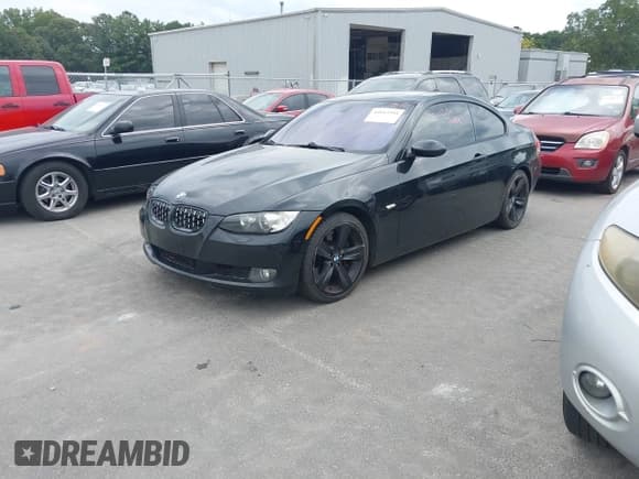 ✅ 2009 BMW 3 Series 335i • VIN: WBAWB73519P045681 • Lot: 43113394. Wystawiony na IAAI z przebiegiem 176 061 mil. Bezpłatny archiwum sprzedaży aukcyjnych z USA i szczegółowy raport historii pojazdu na DreamBid. Zdjęcie 2.