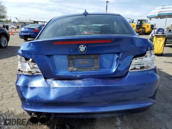 ✅ 2010 BMW 1 Series 128i • VIN: WBAUP7C55AVF07560 • Lot: 43473985. Listed on Copart with 163,455 mi. Free auction sales archive from the USA and detailed vehicle history report at DreamBid. Image 6.