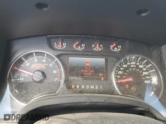 ✅ 2014 Ford F-150 XL • VIN: 1FTFW1ET7EFB49589 • Lot: 90514415. Wystawiony na Copart z przebiegiem 175 730 mil. Bezpłatny archiwum sprzedaży aukcyjnych z USA i szczegółowy raport historii pojazdu na DreamBid. Zdjęcie 9.