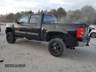 ✅ 2013 Chevrolet Silverado 1500 LT • VIN: 3GCPKSE7XDG260529 • Lot: 90746315. Wystawiony na Copart z przebiegiem 143 104 mil. Bezpłatny archiwum sprzedaży aukcyjnych z USA i szczegółowy raport historii pojazdu na DreamBid. Zdjęcie 2.