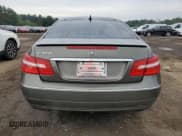 ✅ 2013 Mercedes-Benz E 350 • VIN: WDDKJ5KB1DF194077 • Lot: 83961835. Listed on Copart with 171,243 mi. Free auction sales archive from the USA and detailed vehicle history report at DreamBid. Image 6.