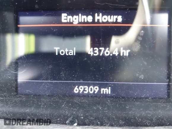 ✅ 2022 Chevrolet Silverado 1500 LT Trail Boss • VIN: 1GCPYFED7NZ146324 • Lot: 42416840. Wystawiony na IAAI z przebiegiem 69 309 mil. Bezpłatny archiwum sprzedaży aukcyjnych z USA i szczegółowy raport historii pojazdu na DreamBid. Zdjęcie 14.