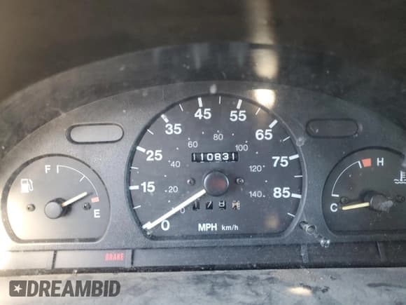 ✅ 2000 Suzuki Swift GA • VIN: 2S2AB21HXY6601102 • Lot: 46888715. Listed on Copart with 110,831 mi. Free auction sales archive from the USA and detailed vehicle history report at DreamBid. Image 9.