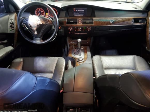 ✅ 2007 BMW 5 Series 530xi • VIN: WBANF735X7CU21959 • Лот: 84392305. Опубликован ранее на Copart с пробегом 167 481 миль. Бесплатный доступ к архиву аукционных продаж из США и подробный отчёт об истории автомобиля на DreamBid. Изображение 8.