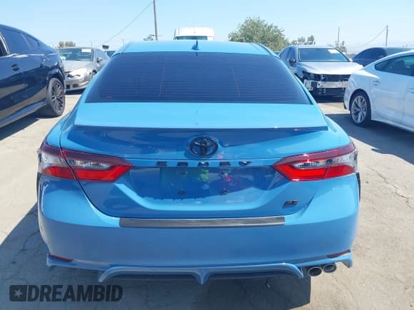 ✅ 2024 Toyota Camry SE • VIN: 4T1G11AK1RU232223 • Lot: 42961829. Wystawiony na IAAI z przebiegiem 27 624 mil. Bezpłatny archiwum sprzedaży aukcyjnych z USA i szczegółowy raport historii pojazdu na DreamBid. Zdjęcie 16.