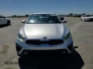 ✅ 2021 Kia Forte LXS • VIN: 3KPF24AD5ME309473 • Лот: 67448935. Опубликован ранее на Copart с пробегом 81 749 миль. Бесплатный доступ к архиву аукционных продаж из США и подробный отчёт об истории автомобиля на DreamBid. Изображение 13.