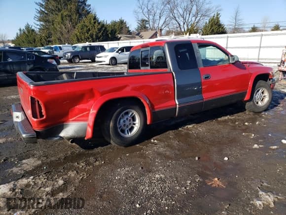 ✅ 1998 Dodge Dakota SLT • VIN: 1B7GL22X7WS736667 • Lot: 88016395. Wystawiony na Copart z przebiegiem Nie podano. Bezpłatny archiwum sprzedaży aukcyjnych z USA i szczegółowy raport historii pojazdu na DreamBid. Zdjęcie 3.
