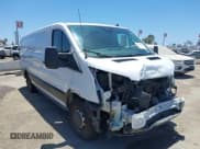 ✅ 2021 Ford Transit Cargo • VIN: 1FTBR1Y89MKA76356 • Lot: 42468250. Wystawiony na IAAI z przebiegiem 63 179 mil. Bezpłatny archiwum sprzedaży aukcyjnych z USA i szczegółowy raport historii pojazdu na DreamBid. Zdjęcie 1.