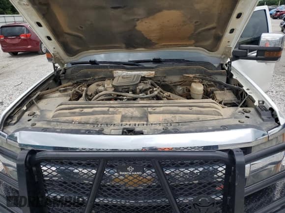 ✅ 2015 Chevrolet Silverado 2500HD LTZ • VIN: 1GC1KWE84FF587907 • Lot: 63983895. Listed on Copart with 264,543 mi. Free auction sales archive from the USA and detailed vehicle history report at DreamBid. Image 11.
