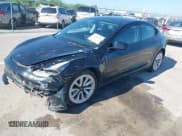 ✅ 2023 Tesla Model 3 • VIN: 5YJ3E1EA4PF451787 • Lot: 42184568. Wystawiony na IAAI z przebiegiem 46 301 mil. Bezpłatny archiwum sprzedaży aukcyjnych z USA i szczegółowy raport historii pojazdu na DreamBid. Zdjęcie 2.