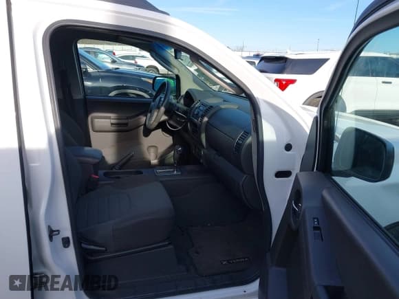 ✅ 2008 Nissan Xterra S • VIN: 5N1AN08U58C542469 • Lot: 41328000. Wystawiony na IAAI z przebiegiem 178 910 mil. Bezpłatny archiwum sprzedaży aukcyjnych z USA i szczegółowy raport historii pojazdu na DreamBid. Zdjęcie 5.