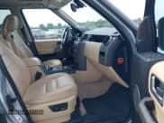 ✅ 2006 Land Rover LR3 SE • VIN: SALAE25456A379196 • Lot: 43265215. Listed on IAAI with 127,672 mi. Free auction sales archive from the USA and detailed vehicle history report at DreamBid. Image 5.