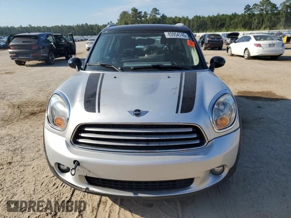 ✅ 2013 MINI Countryman • VIN: WMWZB3C50DWM07505 • Lot: 83954745. Wystawiony na Copart z przebiegiem Nie podano. Bezpłatny archiwum sprzedaży aukcyjnych z USA i szczegółowy raport historii pojazdu na DreamBid. Zdjęcie 5.