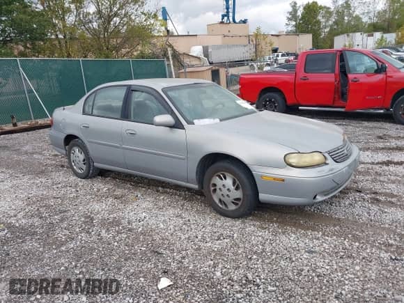 1998 Chevrolet Malibu с VIN 1G1ND52M1W6247033, выставлен на аукционе IAAI как лот 43569695 с пробегом 135 579 миль миль и . История ставок и продаж доступна на DreamBid. Изображение 1.