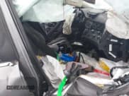 ✅ 2019 Nissan Rogue SV • VIN: KNMAT2MT6KP546727 • Lot: 43637922. Wystawiony na IAAI z przebiegiem Nie podano. Bezpłatny archiwum sprzedaży aukcyjnych z USA i szczegółowy raport historii pojazdu na DreamBid. Zdjęcie 5.