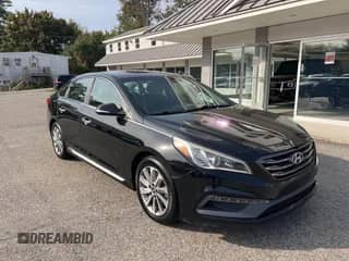 2015 Hyundai Sonata Limited с VIN 5NPE34AF8FH098813, выставлен на аукционе IAAI как лот 43349881 с пробегом 107 394 миль миль и . История ставок и продаж доступна на DreamBid. Изображение 1.