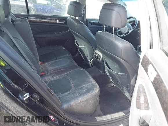 ✅ 2013 Hyundai Genesis 3.8L • VIN: KMHGC4DD0DU247961 • Lot: 43674155. Listed on IAAI with 348,465 mi. Free auction sales archive from the USA and detailed vehicle history report at DreamBid. Image 8.