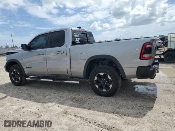 ✅ 2019 Ram 1500 Sport • VIN: 1C6SRFET8KN695703 • Lot: 65804025. Wystawiony na Copart z przebiegiem 87 417 mil. Bezpłatny archiwum sprzedaży aukcyjnych z USA i szczegółowy raport historii pojazdu na DreamBid. Zdjęcie 2.