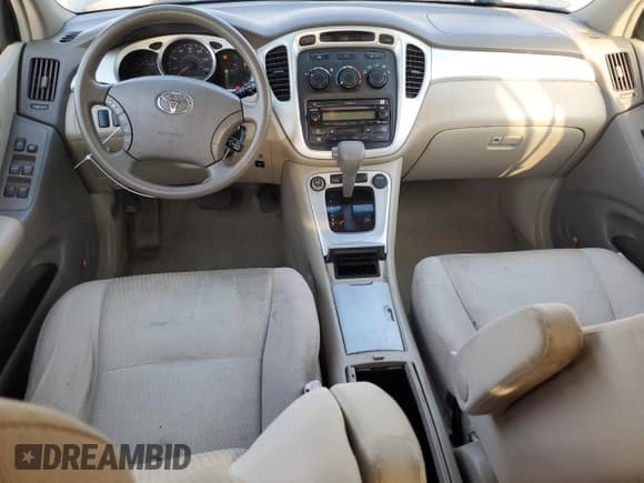 ✅ 2004 Toyota Highlander • VIN: JTEGP21A940031133 • Lot: 68747605. Wystawiony na Copart z przebiegiem 201 384 mil. Bezpłatny archiwum sprzedaży aukcyjnych z USA i szczegółowy raport historii pojazdu na DreamBid. Zdjęcie 8.