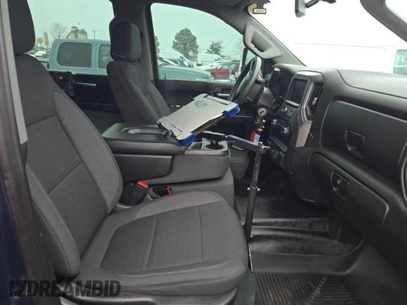 ✅ 2020 Chevrolet Silverado 2500HD Work Truck • VIN: 1GC1YLE72LF271986 • Лот: 43874641. Опубликован ранее на IAAI с пробегом 132 329 миль. Бесплатный доступ к архиву аукционных продаж из США и подробный отчёт об истории автомобиля на DreamBid. Изображение 1.