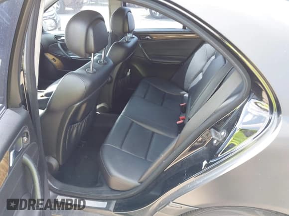 ✅ 2007 Mercedes-Benz C 230 Sport • VIN: WDBRF52H87F887455 • Lot: 43157002. Listed on IAAI with 183,914 mi. Free auction sales archive from the USA and detailed vehicle history report at DreamBid. Image 8.