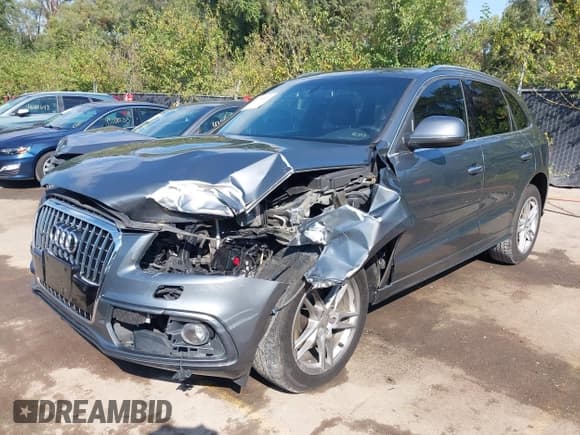 ✅ 2015 Audi Q5 Premium Plus • VIN: WA1DGAFP8FA040542 • Lot: 43198336. Listed on IAAI with 133,042 mi. Free auction sales archive from the USA and detailed vehicle history report at DreamBid. Image 18.