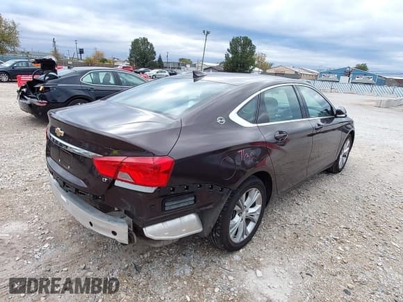 ✅ 2015 Chevrolet Impala LT • VIN: 2G1115SL2F9227400 • Lot: 43517083. Wystawiony na IAAI z przebiegiem 58 327 mil. Bezpłatny archiwum sprzedaży aukcyjnych z USA i szczegółowy raport historii pojazdu na DreamBid. Zdjęcie 4.