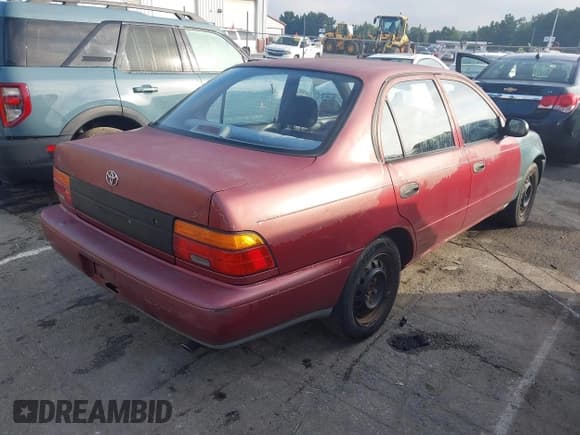 ✅ 1994 Toyota Corolla • VIN: JT2AE04B9R0061094 • Lot: 42513810. Wystawiony na IAAI z przebiegiem 135 545 mil. Bezpłatny archiwum sprzedaży aukcyjnych z USA i szczegółowy raport historii pojazdu na DreamBid. Zdjęcie 4.