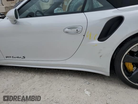 ✅ 2016 Porsche 911 Turbo S • VIN: WP0CD2A99GS178207 • Лот: 76507934. Опубликован ранее на Copart с пробегом Не указан. Бесплатный доступ к архиву аукционных продаж из США и подробный отчёт об истории автомобиля на DreamBid. Изображение 12.