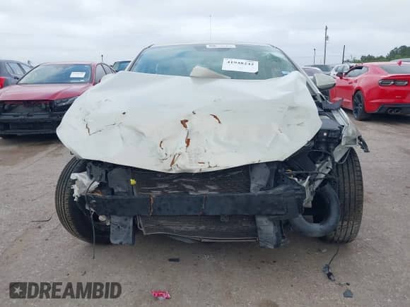 2017 Hyundai Elantra Limited с VIN KMHD84LF3HU176798, выставлен на аукционе IAAI как лот 41948242 с пробегом Не указан миль и . История ставок и продаж доступна на DreamBid. Изображение 12.