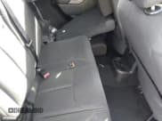 ✅ 2017 Jeep Wrangler Unlimited Sport • VIN: 1C4BJWDG5HL652039 • Lot: 43593507. Wystawiony na IAAI z przebiegiem 93 686 mil. Bezpłatny archiwum sprzedaży aukcyjnych z USA i szczegółowy raport historii pojazdu na DreamBid. Zdjęcie 8.