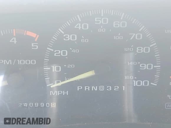 ✅ 1995 GMC Sierra 1500 • VIN: 2GTEK19K7S1500285 • Lot: 43091887. Listed on IAAI with 240,990 mi. Free auction sales archive from the USA and detailed vehicle history report at DreamBid. Image 7.