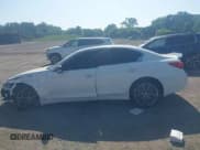 ✅ 2015 Infiniti Q50 Premium • VIN: JN1BV7AR6FM420446 • Lot: 42577805. Wystawiony na IAAI z przebiegiem 122 742 mil. Bezpłatny archiwum sprzedaży aukcyjnych z USA i szczegółowy raport historii pojazdu na DreamBid. Zdjęcie 15.