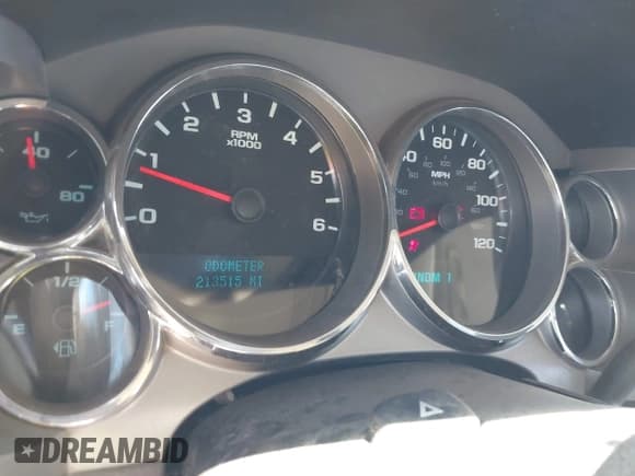 ✅ 2010 Chevrolet Silverado 2500HD • VIN: 1GC5CVBG2AZ222556 • Lot: 41948331. Wystawiony na IAAI z przebiegiem 213 515 mil. Bezpłatny archiwum sprzedaży aukcyjnych z USA i szczegółowy raport historii pojazdu na DreamBid. Zdjęcie 7.