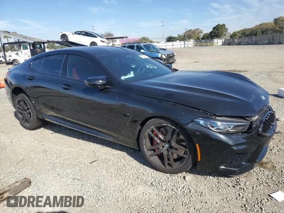 ✅ 2025 BMW M8 Competition • VIN: WBSGV0C04SCS46541 • Лот: 43554215. Опубликован ранее на Copart с пробегом Не указан. Бесплатный доступ к архиву аукционных продаж из США и подробный отчёт об истории автомобиля на DreamBid. Изображение 4.