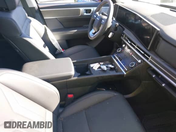 2025 Hyundai Santa Fe XRT с VIN 5NMP3DGL1SH097502, выставлен на аукционе IAAI как лот 40884595 с пробегом 112 миль миль и . История ставок и продаж доступна на DreamBid. Изображение 5.