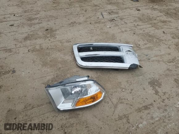 ✅ 2010 Dodge 1500 ST • VIN: 3D7JB1EP5AG104772 • Lot: 84306824. Wystawiony na Copart z przebiegiem 96 708 mil. Bezpłatny archiwum sprzedaży aukcyjnych z USA i szczegółowy raport historii pojazdu na DreamBid. Zdjęcie 12.