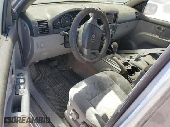 ✅ 2008 Kia Sorento LX • VIN: KNDJD735085848855 • Lot: 71924465. Wystawiony na Copart z przebiegiem Nie podano. Bezpłatny archiwum sprzedaży aukcyjnych z USA i szczegółowy raport historii pojazdu na DreamBid. Zdjęcie 8.