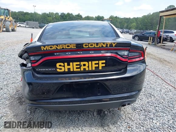 ✅ 2023 Dodge Charger Police • VIN: 2C3CDXAT0PH532510 • Lot: 43103321. Wystawiony na IAAI z przebiegiem 1 769 mil. Bezpłatny archiwum sprzedaży aukcyjnych z USA i szczegółowy raport historii pojazdu na DreamBid. Zdjęcie 15.