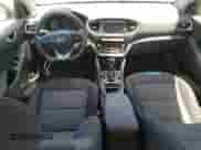 2017 Hyundai Ioniq SEL с VIN KMHC75LC1HU032340, выставлен на аукционе Copart как лот 53063934 с пробегом 74 724 миль миль и Списание • Salvage title. История ставок и продаж доступна на DreamBid. Изображение 8.