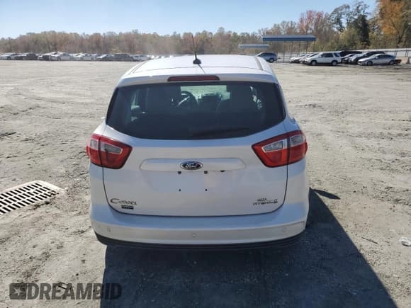 ✅ 2016 Ford C-Max SEL • VIN: 1FADP5BU1GL100844 • Lot: 90593765. Wystawiony na Copart z przebiegiem 177 618 mil. Bezpłatny archiwum sprzedaży aukcyjnych z USA i szczegółowy raport historii pojazdu na DreamBid. Zdjęcie 6.
