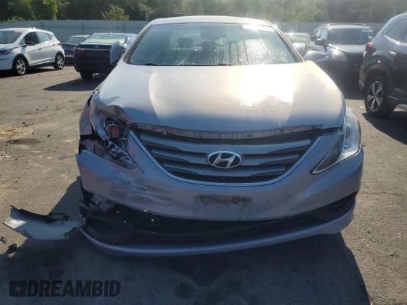 ✅ 2014 Hyundai Sonata GLS • VIN: 5NPEB4AC9EH920574 • Lot: 69489164. Listed on Copart with 121,454 mi. Free auction sales archive from the USA and detailed vehicle history report at DreamBid. Image 5.