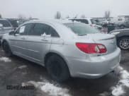 ✅ 2007 Chrysler Sebring • VIN: 1C3LC46R77N551660 • Lot: 43858387. Listed on IAAI with 198,657 mi. Free auction sales archive from the USA and detailed vehicle history report at DreamBid. Image 3.