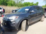 ✅ 2018 Ford Explorer XLT • VIN: 1FM5K8DH3JGC89264 • Lot: 42165642. Wystawiony na IAAI z przebiegiem 91 454 mil. Bezpłatny archiwum sprzedaży aukcyjnych z USA i szczegółowy raport historii pojazdu na DreamBid. Zdjęcie 2.