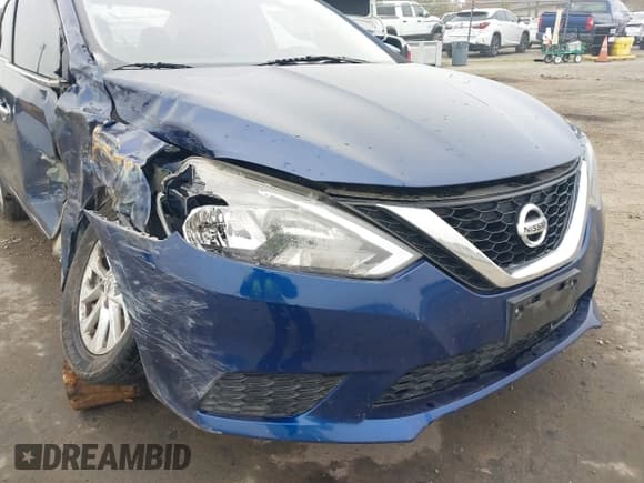 ✅ 2018 Nissan Sentra SR • VIN: 3N1AB7AP5JY219257 • Lot: 43792794. Listed on IAAI with 105,471 mi. Free auction sales archive from the USA and detailed vehicle history report at DreamBid. Image 13.