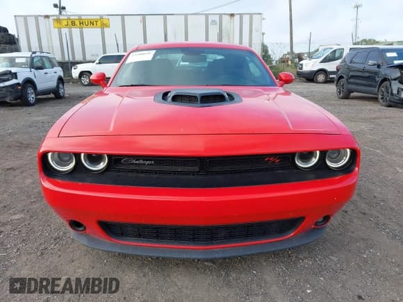 ✅ 2015 Dodge Challenger R/T • VIN: 2C3CDZAT9FH914013 • Lot: 43288641. Wystawiony na IAAI z przebiegiem 61 922 mil. Bezpłatny archiwum sprzedaży aukcyjnych z USA i szczegółowy raport historii pojazdu na DreamBid. Zdjęcie 6.